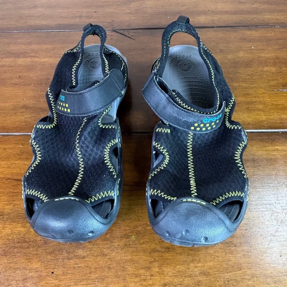Crocs‎ Swiftwater Sandals Mens 8 Black Grey Mesh Closed Toe Water Hiking Shoes